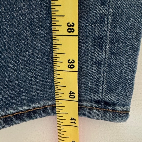 Vigoss Ace Straight Leg Women’s Jeans Size 30 Distressed - Picture 11 of 13